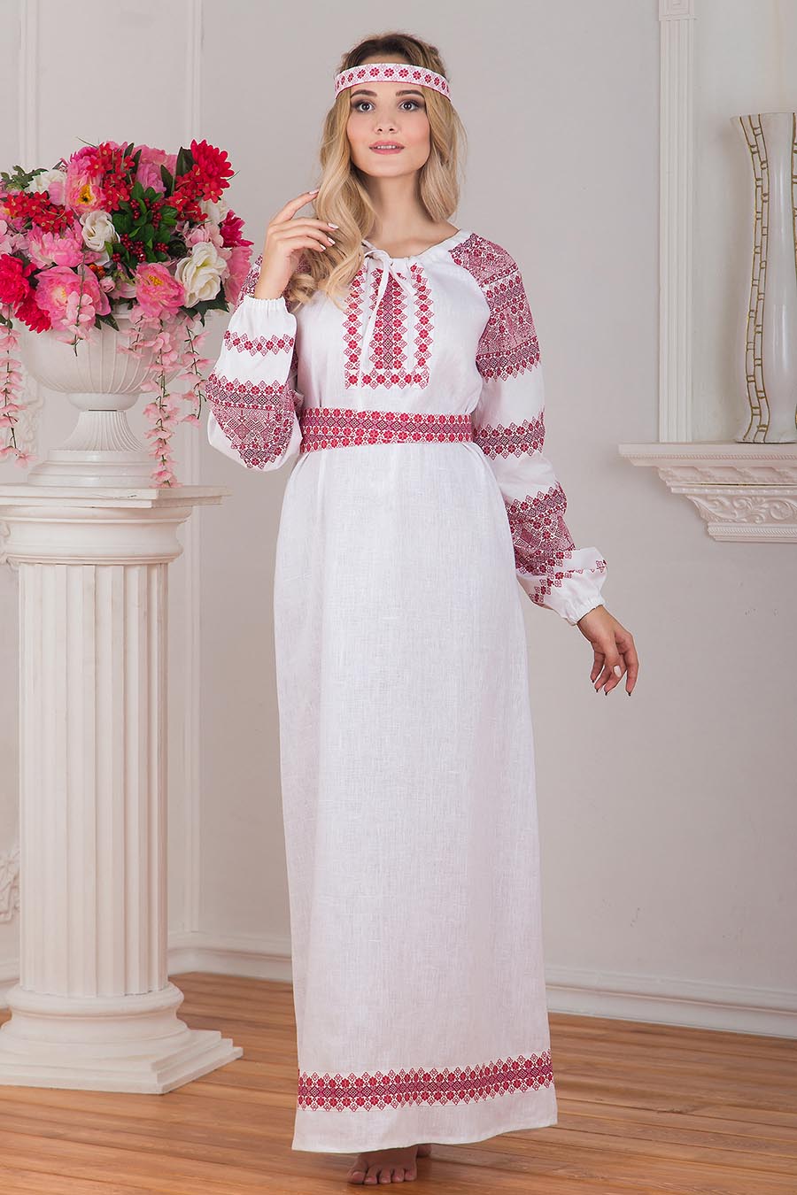 A playful frame from Women in Slavic costumes — online in Monterrey