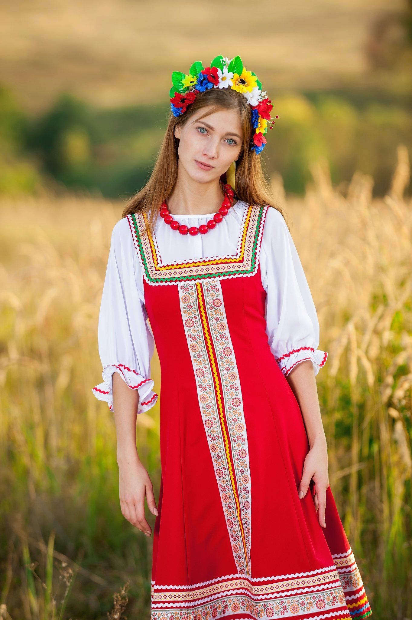 Women in Slavic costumes in Monterrey — step in, relax, and chat live