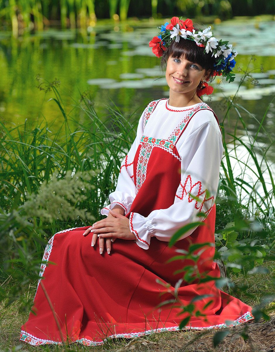 Beautiful girl Girls in Slavic costumes in Monterrey